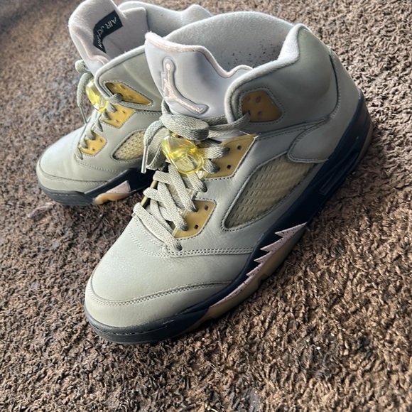 Retro 5s jade horizon size 10.5 for sell - Picture 2 of 2